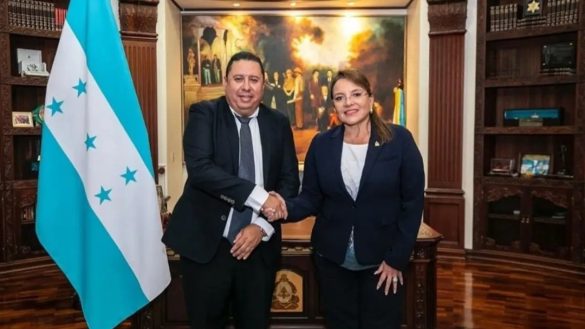 Juan Carlos Coello y Xiomara Castro