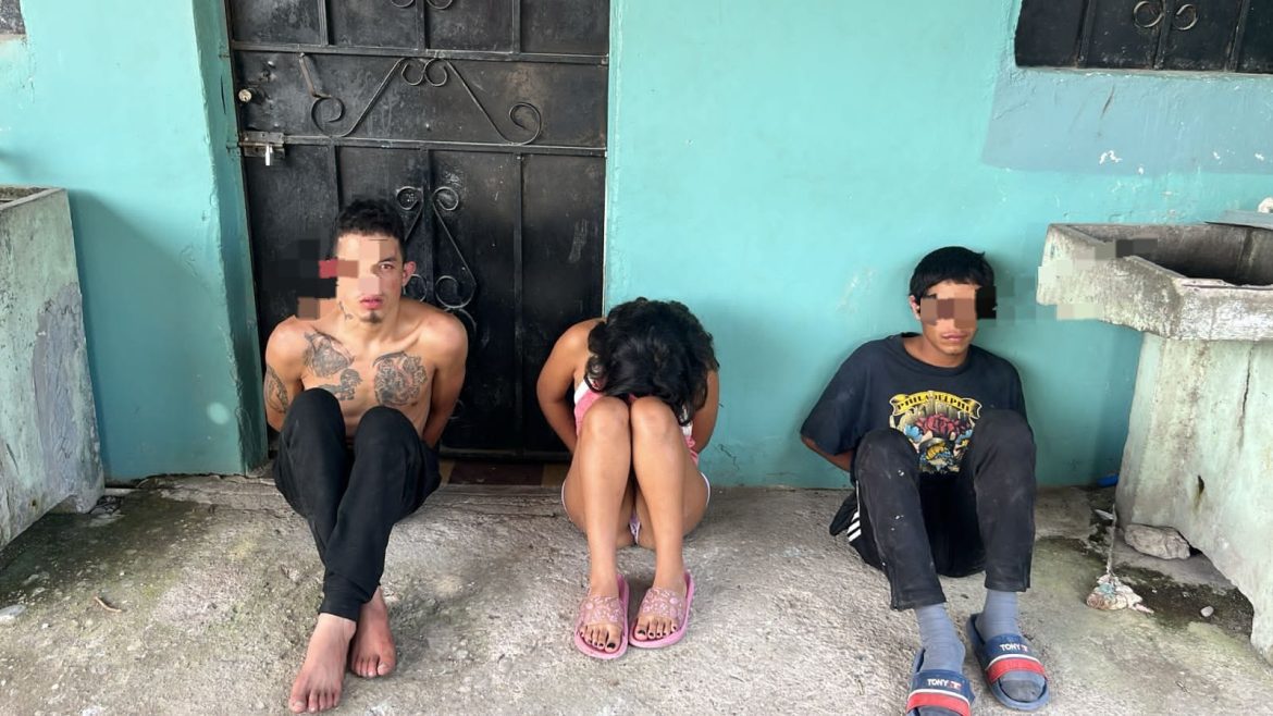 Jóvenes detenidos